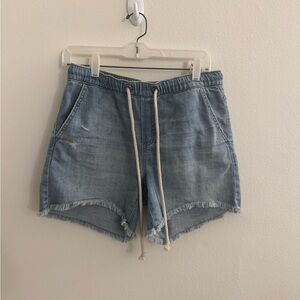 American Eagle Denim Blue Women's Shorts in Size Small (Never Worn)